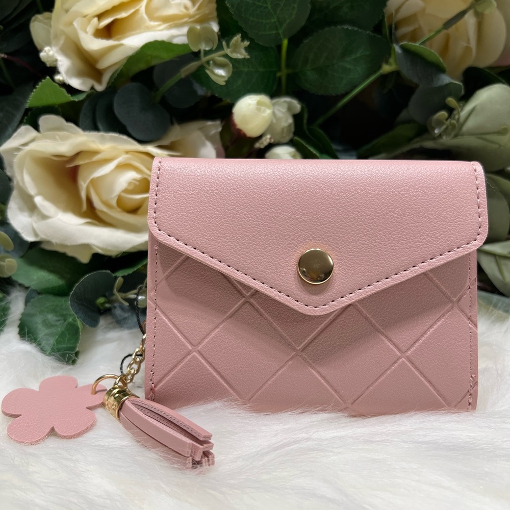 NWT VEGAN LEATHER WALLET